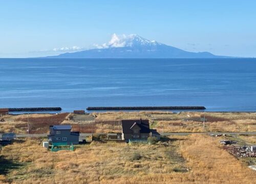 白い恋人のパッケージになった利尻山