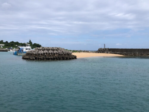 西表島へは上原港から上陸しました