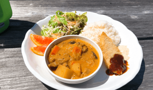 星砂の浜のレストランでカレーを食べました