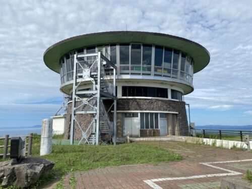 寒風山の展望台の全景写真