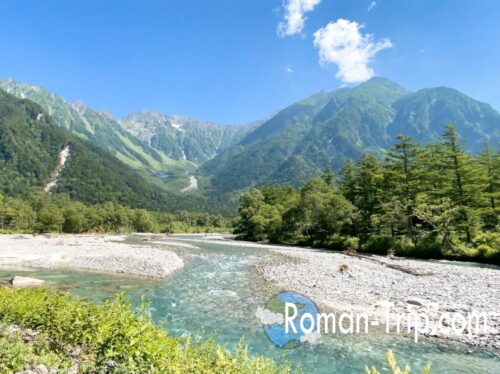 上高地ハイキング途中に見れた川と山の景観