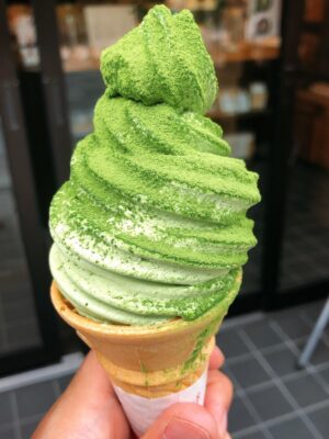 宇治で食べた抹茶ソフトクリーム