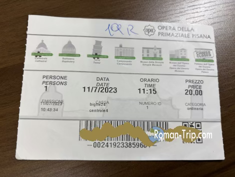 ピサの斜塔を登るために購入したチケット。記念にとっておきたい旅の証。/ Ticket for climbing the Leaning Tower of Pisa — a memorable keepsake from the journey.